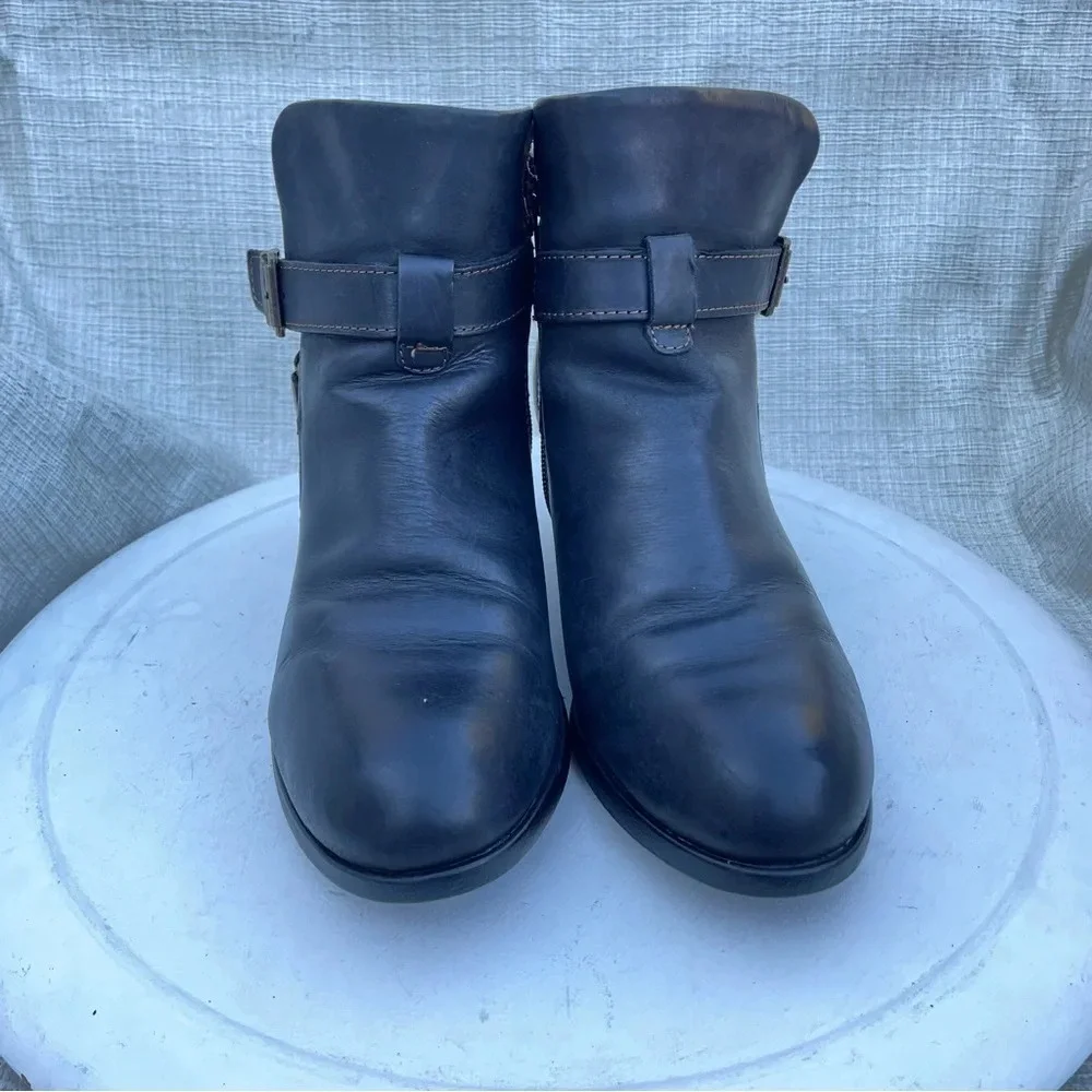 B.O.C. Born Shea Ankle Booties 8.5 M Black Leather Buckle Almond Toe Shoes